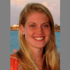 Meet your Posher, Hilary